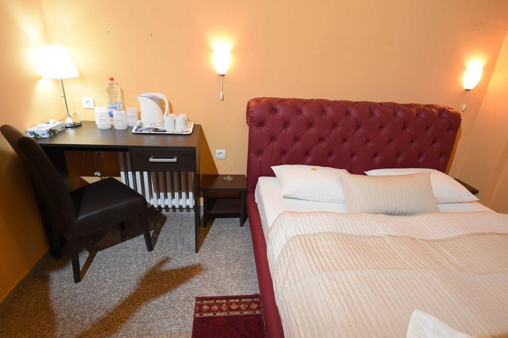 Apartment Inn Rooms Novi Sad Room photo